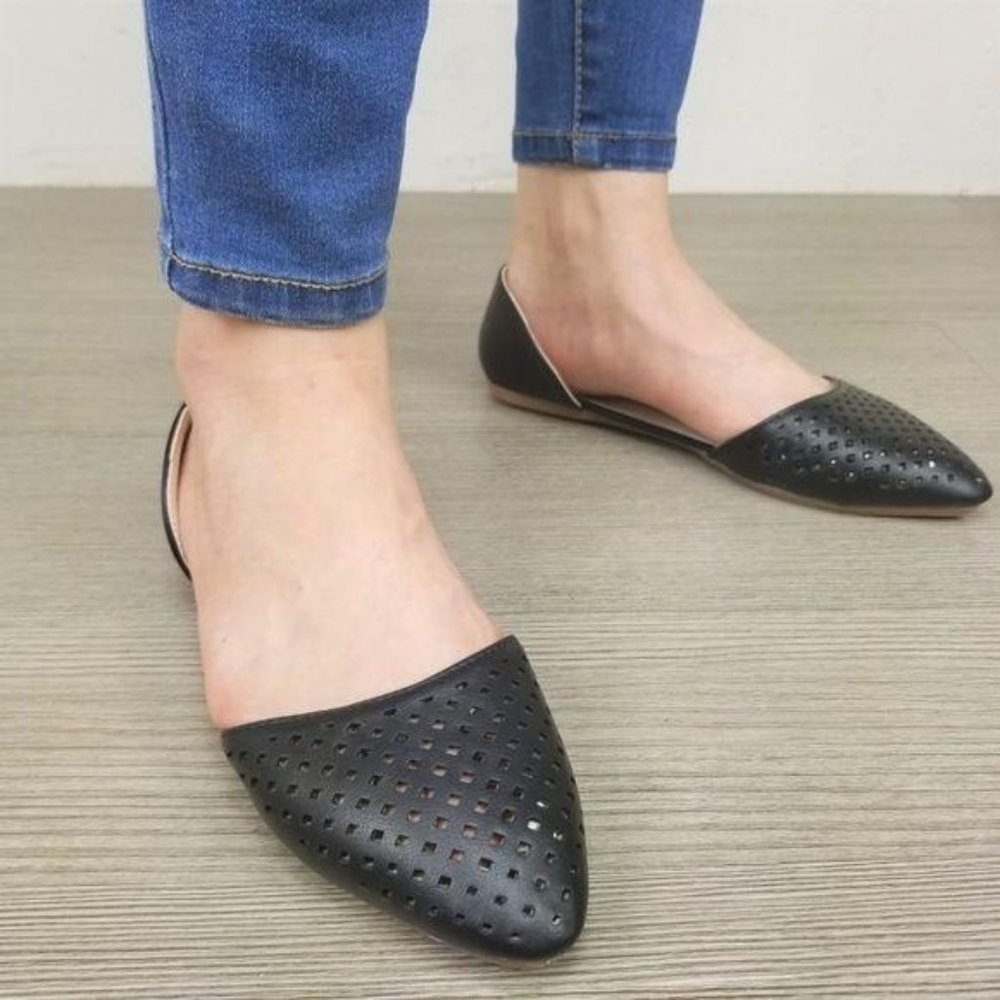 Perforated Pointy Toe Slip On Black Flats - Picture 3 of 7